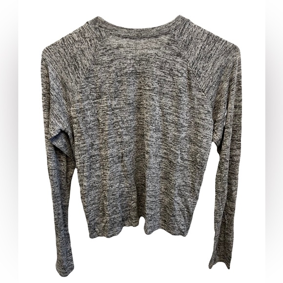 Hollister Gray Heathered Long Sleeve Tee Shirt Lightweight Sweater Top Small S - Picture 2 of 6
